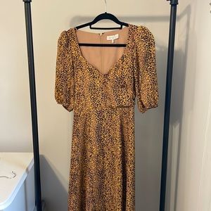 WAYF Puff Sleeve Dress